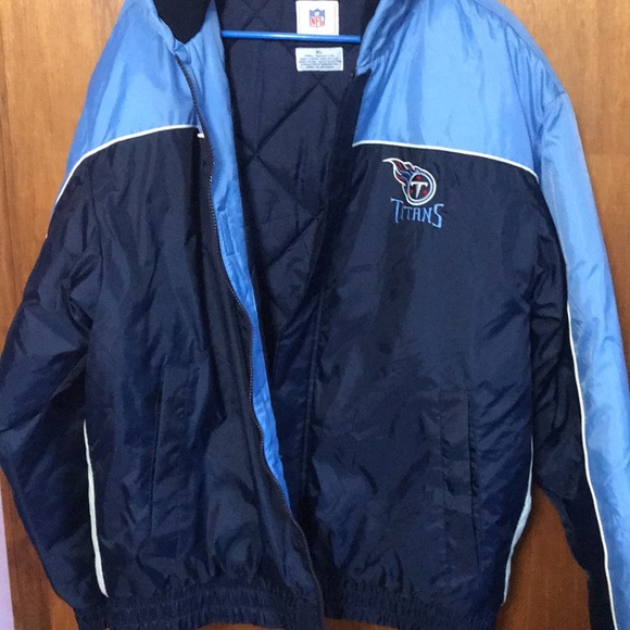 TITAN NFL COAT XL ❤️💙 - Picture 3 of 15